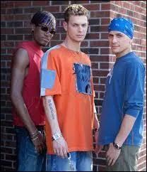 Quel groupe chante "Mon étoile" dans les années 2000 ?