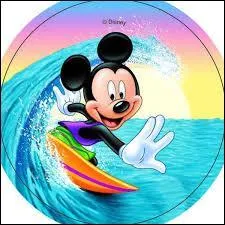 Mickey, lui, préfère s'adonner à un sport en solitaire, qui est :