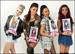 &Agrave; quel album le single &laquo; Little Me &raquo; appartient-il ?