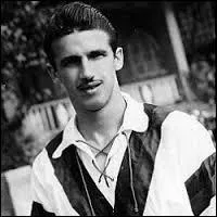 11 août 2009 - Quel footballeur est décédé ?