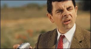 Pourquoi Mr. Bean ne se dit-il pas tout de suite gagnant bien qu'il ait le numéro gagnant (919) ?