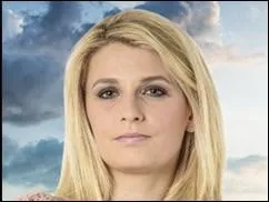 Qui décide de quitter l'aventure à l'épisode 5 en échange de 10 000 ?