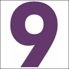 Elle a 9 amis - Comment dit-on « neuf » en anglais ?