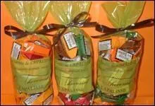 Synapse est passé à la confiserie du Prieuré ! Il ne savait pas que ton dentiste avait pris sa retraite, il t'a apporté d'excellentes friandises, ce sont des charitois :