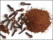 Antiseptique puissant, le clou de girofle est efficace contre les maux de dents.