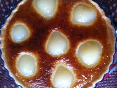Pour faire une tarte aux poires amandine il nous faut de la pâte ...