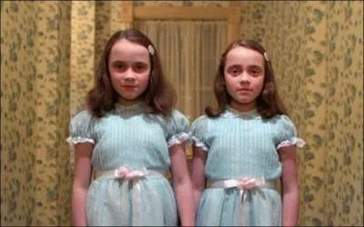 Si je vous dis : hôtel, hache, 237, jumelles, écrivain. Vous pensez à :