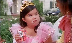 Quel âge a Juanita la toute première fois qu'on la voit dans la série ?