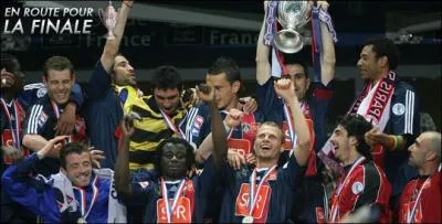 29 avril 2006 : Finale de la Coupe de France, le PSG mène 2-0 mais l'OM reviendra à 2-1. Qui marque le but des Olympiens ?