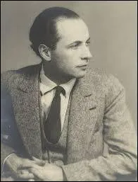 Lequel de ses ouvrages a-t-il écrit en 1926 ?