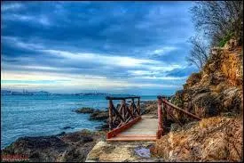 Comment le Roi espagnol s'appelle-t-il ? (août 2015)