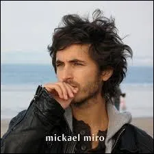 Le chanteur a eu des relations sexuelles sans protection, mais que ne veut-il pas ?