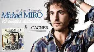 Quel âge a-t-il lorsqu'il reçoit le sms suivant ?