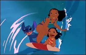 Lilo, Stich et sa m&egrave;re font du...