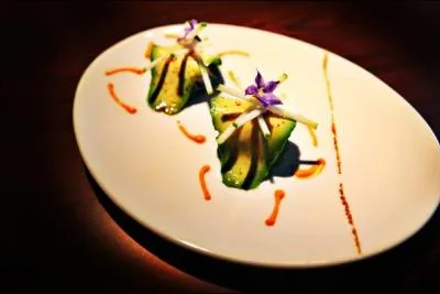 Je vous présente le crabe de Joël Robuchon, observez l'image et dites-moi ce qui le cache ?