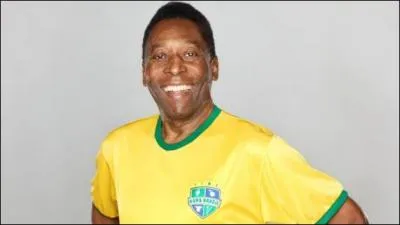 Vous l'avez reconnu, c'est le "Roi Pelé", l'un des meilleurs joueurs de football au monde ( fin des années 50- début des années 70). Quel est son identité ?