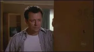 Épisode 6 : Champ de bataille -Susan demande à Julie, d'aller voir Zach. Mais où se trouve-t-il ?