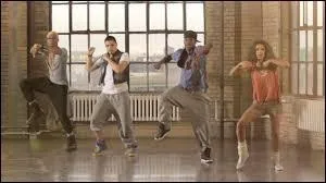 Sans même voir que le ciel était bleu, laquelle de ces chanteuses est réveillée sous un nouveau soleil ?