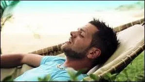 En 2012, qui chantait "Ma vie au soleil" ?