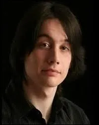 Comment s'appelle le plus jeune frère de Sirius ?