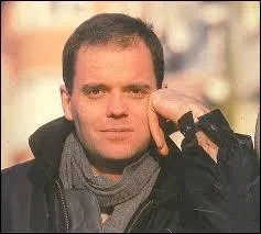 Dans quelle chanson de Philippe Lafontaine pouvez-vous entendre ces paroles "Dans le cirque des grands, ce sont les enfants qu'on grimeAux larmes d&eacute;pens&eacute;es" ?