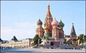 Combien d'habitants compte Moscou ?