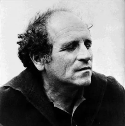 Au bagne dans l'&icirc;le de R&eacute;, il mange du pain noir, et regarde les mur blancs.Quel chanteur dit "merde" &agrave; Vauban ?