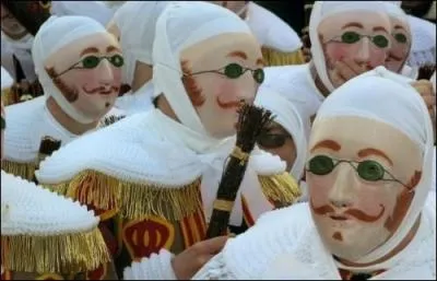 Personnage traditionnel du carnaval de Binche, en Belgique :