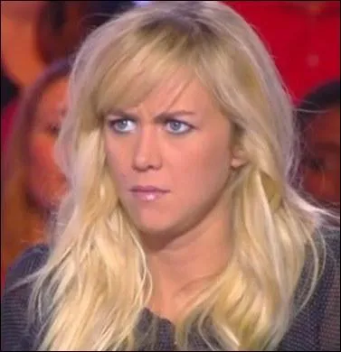 Lorsqu'elle passe à la télé, elle n'est pas souvent de bonne humeur : cette bougresse bougonne et alors Enora...