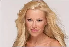 Quel est le vrai prénom d'Angie qui a participé à la saison 3 de "Secret Story" ?