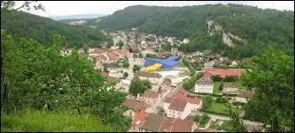 Nous partons à la découverte de Moirans-en-Montagne. Connue pour être la capitale du jouet en bois, cette ville franc-comtoise se situe dans le département ...