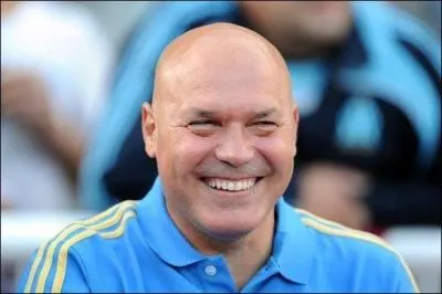 Quel trophée a-t-il gagné avec l'OM ? (en tant que joueur ou entraîneur)