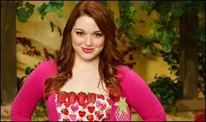 Quelle est la couleur des cheveux de Harper Finkle ?