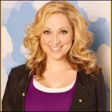 Quelle est la couleur des yeux d'Amy Duncan ?