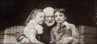 Quand sa mère est-elle morte ?