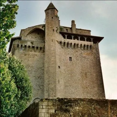 Aux alentours de 1900, que signifiait l'adjectif aquenai ?