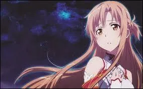 Elle est le personnage principal féminin de l'univers Sword Art Online. Elle est une joueuse habile et a gagné le titre de l'« Éclair » pour son habileté extraordinaire à l'épée. Elle est la petite amie du personnage principal de la série. Qui est-elle ?