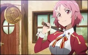 C'est une grande forgeronne qui réalise des armes rarissimes. Elle est également une joueuse assez compétente qui se bat à l'aide de masses. Elle tombe amoureuse du personnage principal de la série. Qui est-elle ?