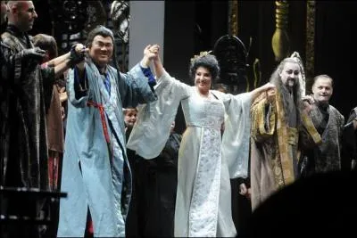 Sanxay a tir&eacute; un bilan mitig&eacute; de ses soir&eacute;es d'op&eacute;ra. Quel auteur &eacute;tait au programme cette ann&eacute;e ?