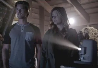 Épisode 7 : Qu'est-ce que découvrent Alison et Jason à la fin de cet épisode ?