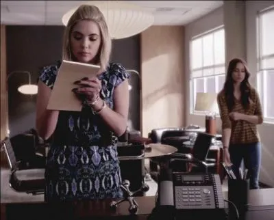 Épisode 8 : Qui rencontre Hanna et Spencer ?