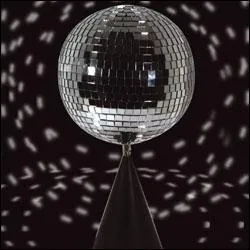 Qui chantait "Nuit de folie" ?