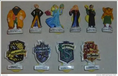 Collection de fèves retrouvée dans un recoin de Poudlard.