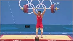 L'&eacute;preuve des moins de 105 kg en halt&eacute;rophilie a &eacute;t&eacute; remport&eacute;e par Om Yun-chol.