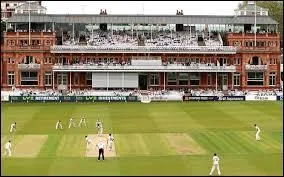 Sur quel terrain, les &eacute;preuves de tir &agrave; l'arc se sont-elles d&eacute;roul&eacute;es ?