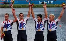 A la final du quatre sans barreur, la Grande-Bretagne l'emporte ; quels étaient les rameurs ?