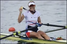 Laquelle de ces femmes l'a emporté dans l'épreuve du skiff ?