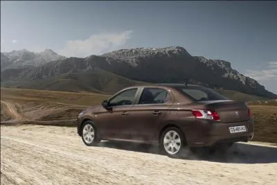 Cette voiture se nomme...