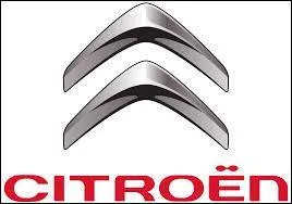 « Créative Technologie » est le slogan de Citroën.