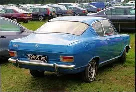L'Opel Kadett a été lancée par un constructeur anglais.